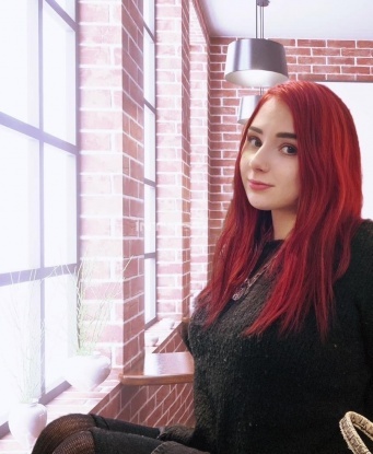 Полина